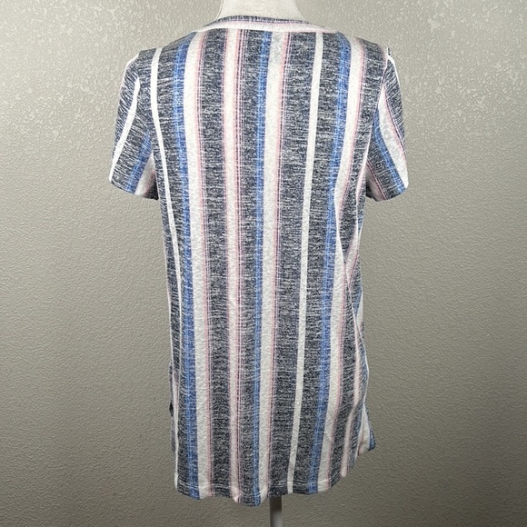 Bobeau Blue White & Pink Striped Short Sleeve Top Size Medium - Picture 4 of 6
